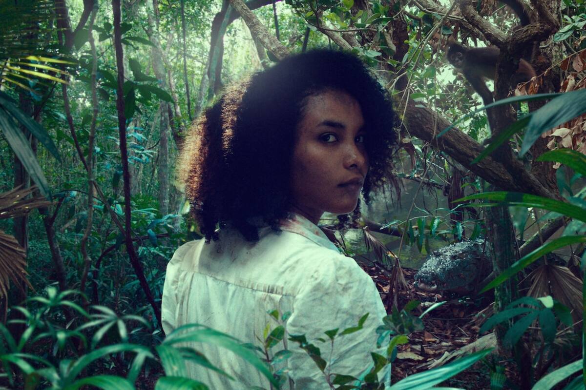 Selva trágica, uno de los estrenos de Netflix en torno a una mujer que escapa de un matrimonio arreglado