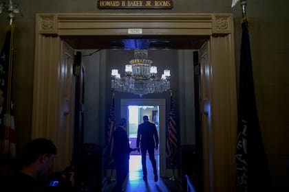 Senado aprueba recortes de US$9000 millones en ayuda exterior y medios públicos pedidos por Trump