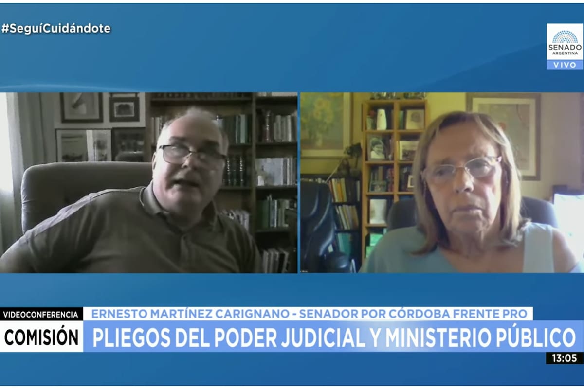 Senador por Cordoba Ernesto Martinez Carignano y la camarista, Silvia Mora.