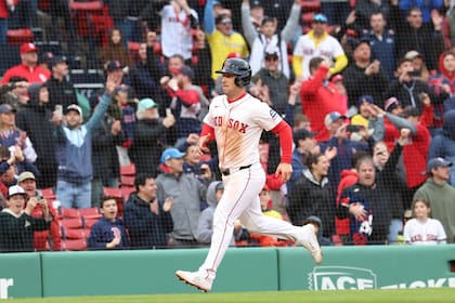 Sencillo de Abreu en la 10ma da triunfo 5-4 a Medias Rojas sobre Cardenales