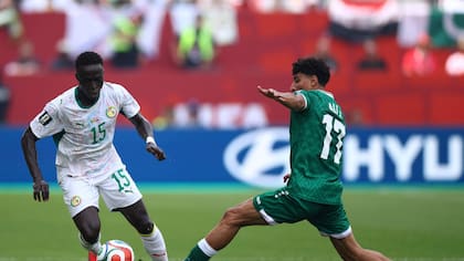 Senegal se impuso con autoridad frente a Irak (Photo by Cole Burston / AFP)