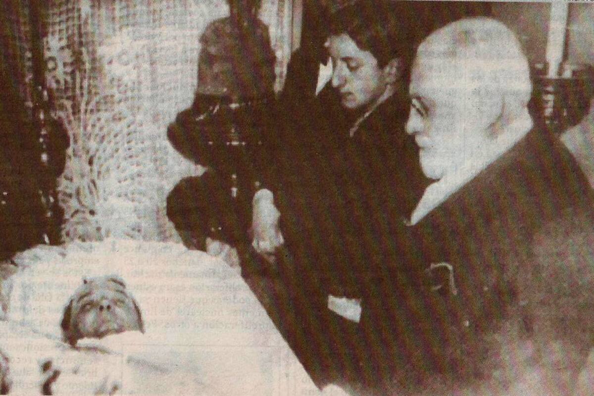 Sepelio de Bordabehere, acompañado por Lisandro de la Torre
