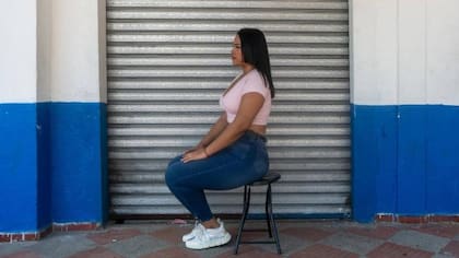 Ser la más alta en su familia y grupo de amigos lo considera una ventaja (Foto: Vanexa Romero / EL TIEMPO)