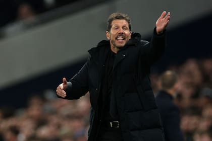 ¿Será la hora de Diego Simeone? El Atlético llegó a dos finales de la Champions League con el Cholo, pero aún no pudo alzar la preciada Orejona (Photo by Adrian Dennis / AFP)