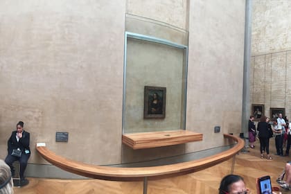 Será trasladada el 16 de julio a un "centenar de pasos", concretamente a la Galería Medicis, una de las más amplias del museo