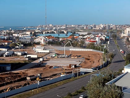 Serán en total casi 16.000 m2 de paseo comercial, otros 7500 de espacio público y otros 10.000 destinados a estacionamiento
