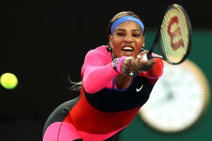 La estadounidense Serena Williams, de 39 años, avanzó a las semifinales del Abierto de Australia: sueña con llegar a su título número 24 de Grand Slam.
