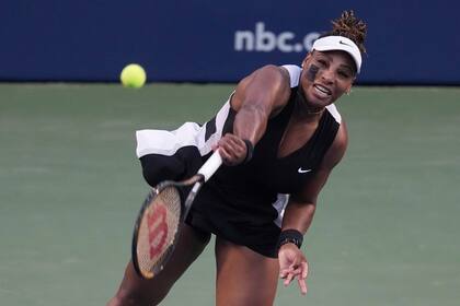 Serena Williams, el 10 del actual, durante el torneo de Toronto (Chris Young/The Canadian Press via AP)