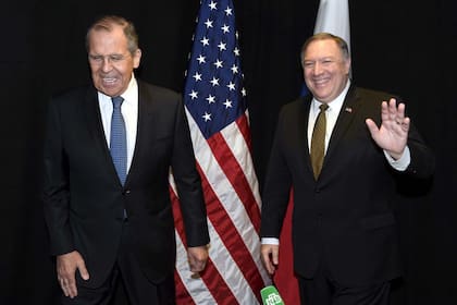 Sergei Lavrov y Mike Pompeo se reunieron en Finlandia y hablaron sobre Venezuela