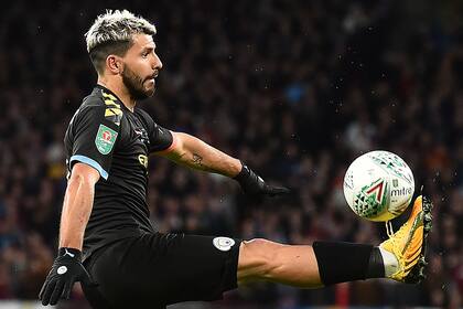 Sergio Agüero, muy amigo de Messi, sería otro de los incentivos para que el rosarino recalara en Mancester City.