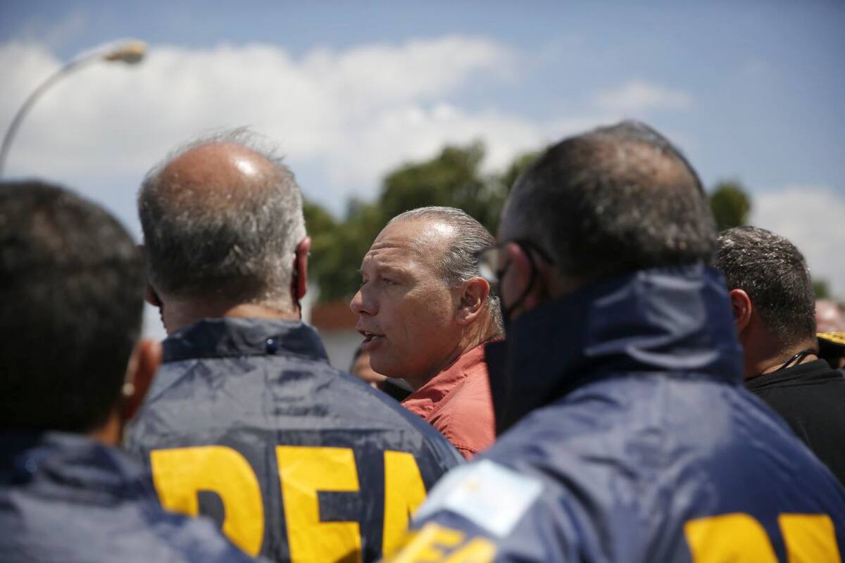 Sergio Berni estuvo en villa 18, uno de los lugares donde se secuestró cocaína