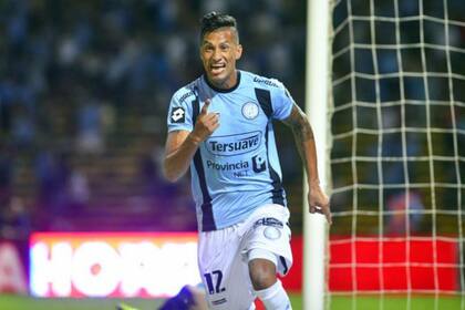 Sergio Escudero contó que hinchas de Talleres lo golpearon en la calle