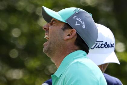 Sergio García se lamenta luego de cinco tiros que se le fueron al agua