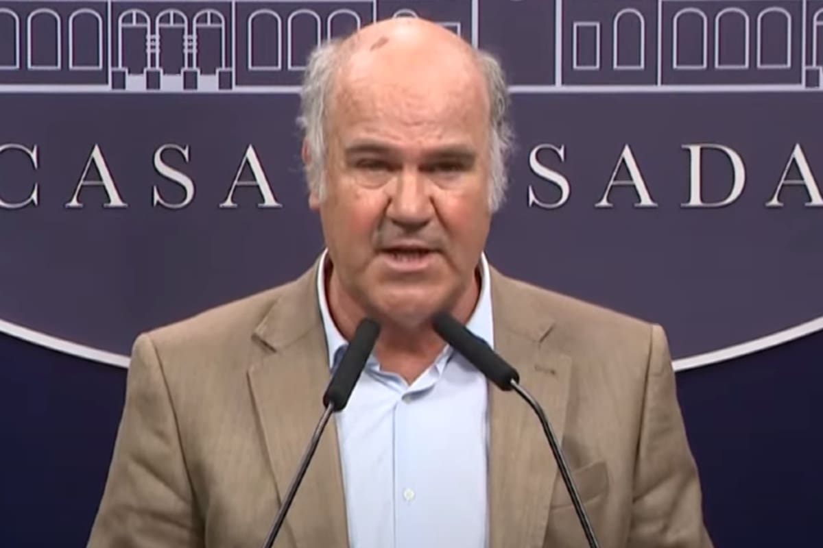 Sergio Iraeta, Secretario de Agricultura, Pesca y Ganadería, en conferencia de prensa