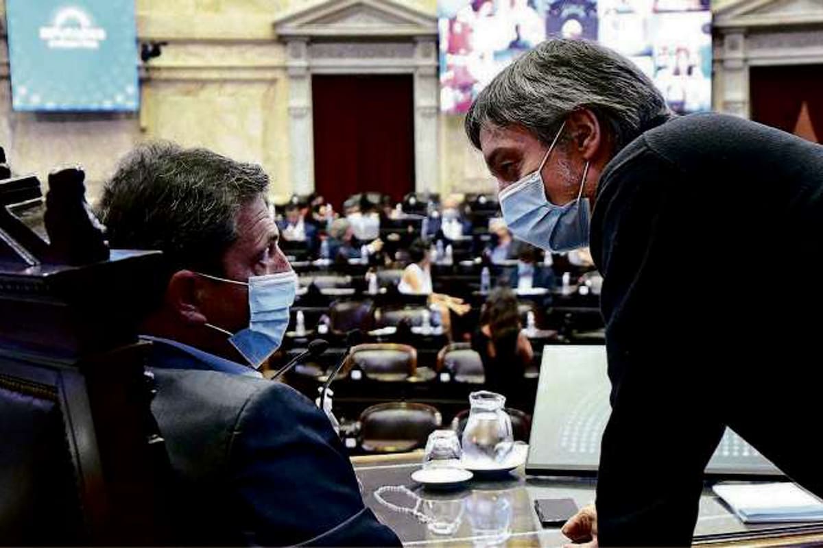 Sergio Massa comenzó a advertirle a sus interlocutores que "ahora hay 143 votos para suspender las PASO"