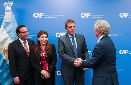 Sergio Massa con directivos del CAF