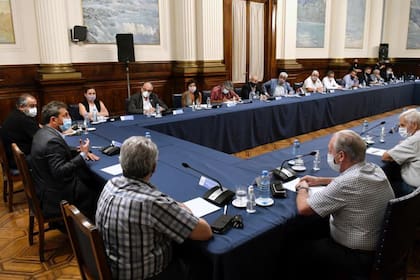 Sergio Massa, cuando recibió en Diputados a dirigentes de la CGT que pedían ampliar los adicionales que quedan eximidos del impuesto a las ganancias