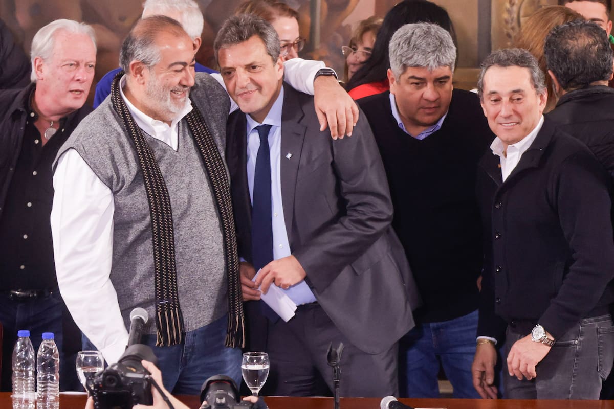 Sergio Massa, durante el acto en la CGT antes de las PASO
