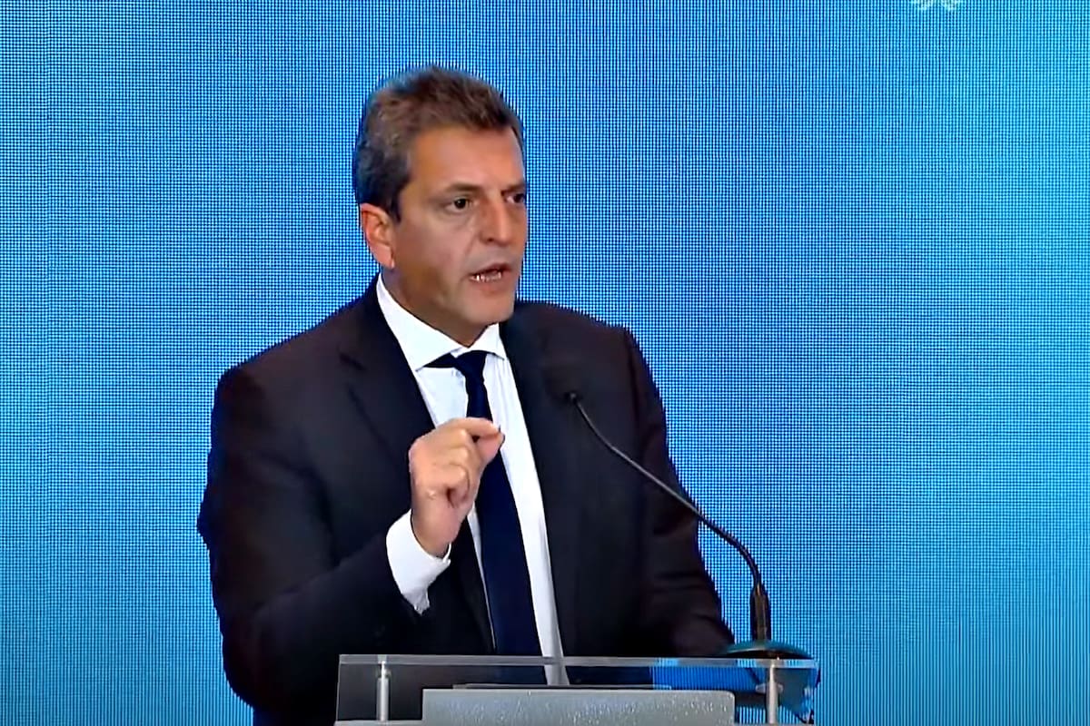 Sergio Massa durante el anuncio del dólar soja