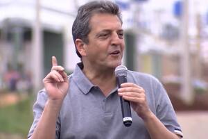 Sergio Massa durante la entrega de viviendas del Programa Casa Propia, en el barrio Itaembé Guazú de Posadas