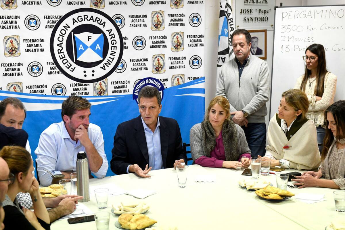 Sergio Massa en la filial FAA de Pergamino