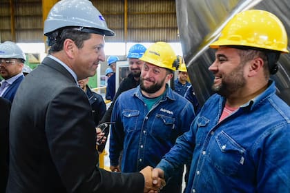 Sergio Massa en la industria IMPSA de Mendoza