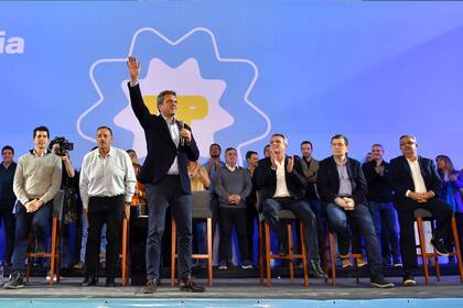 Sergio Massa, en La Rioja, con Wado de Pedro, Agustín Rossi y los gobernadores Ricardo Quintela, Gerardo Zamora y Raúl Jalil