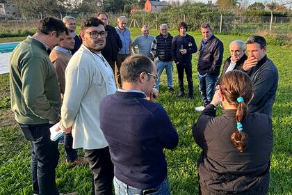 Sergio Massa junto a intendentes