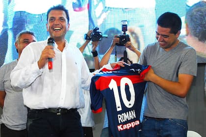 Riquelme, hace un tiempo, en un acto con Massa