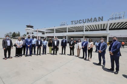 El presidente de la Cámara de Diputados estuvo junto al ministro de Transporte, Mario Meoni y el gobernador Juan Manzur, en el anuncio de refacciones en el aeropuerto de Tucumán