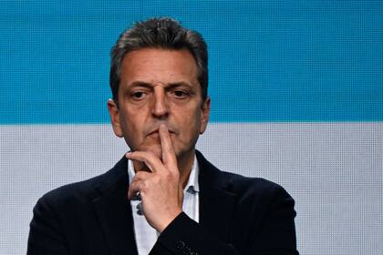 El ministro de Economía y candidato a presidente, Sergio Massa (Photo by LUIS ROBAYO / AFP)