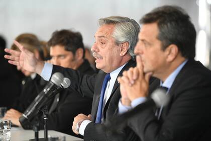 Sergio Massa, pensativo, durante un discurso del presidente Alberto Fernández