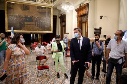 Sergio Massa recorre los pasillos del Congreso