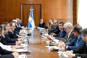 Sergio Massa reunido con bancarios y empresarios