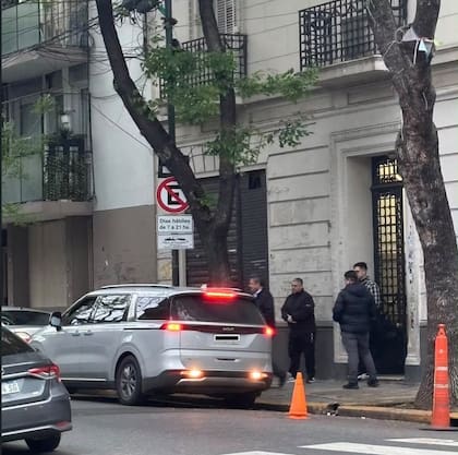 Sergio Massa, saliendo de San José 1111, el viernes pasado