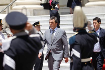 Sergio Massa se quedó con el ministerio de Transporte y la conducción de Aysa