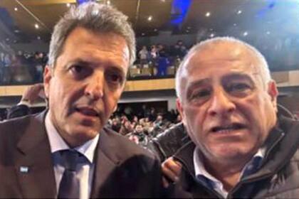 Sergio Massa y Edgardo Llano, durante un reciente acto de la CTA