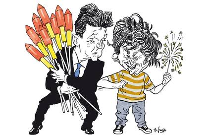 Los fuegos artificiales de Massa iluminan a Milei - LA NACION