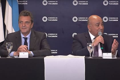Sergio Massa y Juan Manzur, anoche en Tucumán