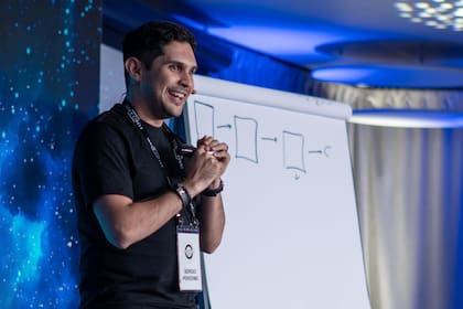 Sergio Perdomo vivía en Cali, pero los problemas económicos de su familia lo llevaron a encontrar una oportunidad laboral en un mercado que no había imaginado