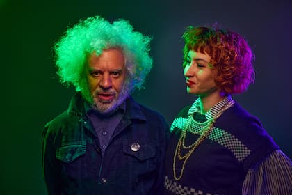 Sergio Roitman y Sofía Gala Castiglione conducen a partir de hoy, a las 18, el programa de música "Viaje al sonido"