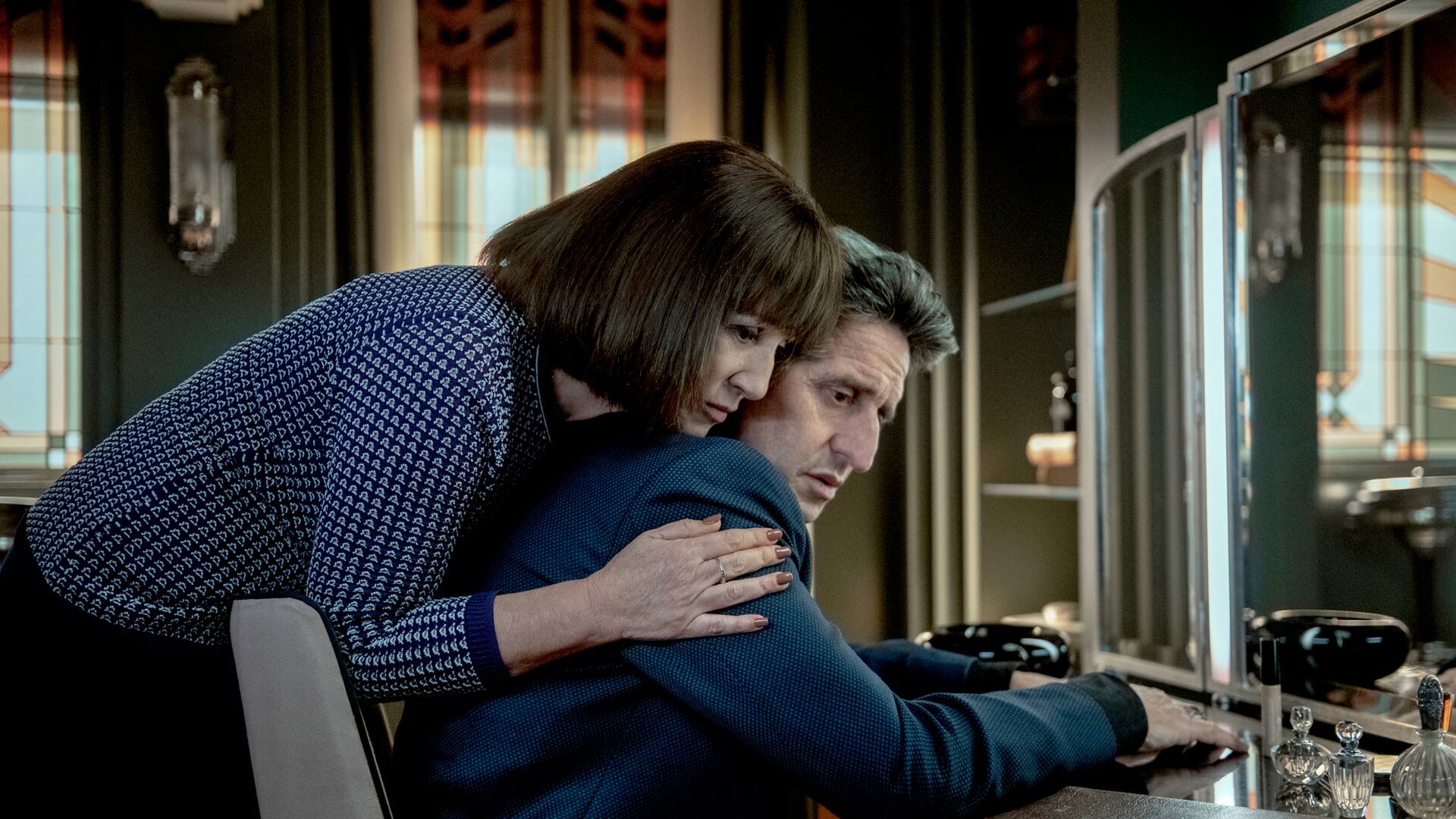 Mercedes Morán y Diego Peretti, en una escena El reino