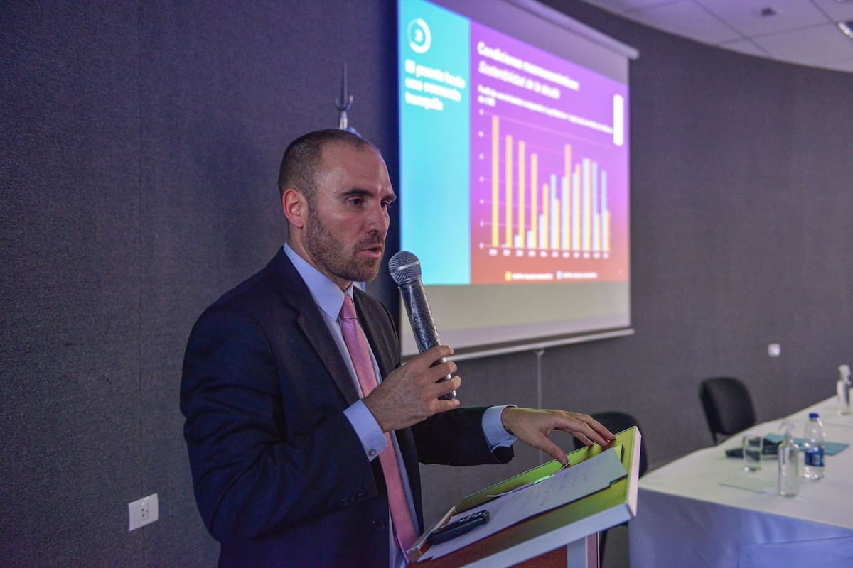 Servicios. Guzmán prevé "alinear tarifas" para que los subsidios no vayan aumentando