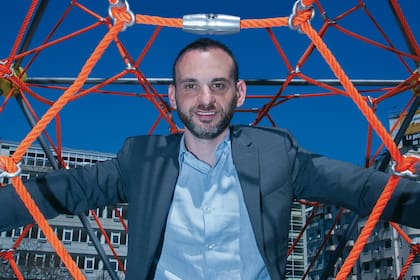 Seth Stephens-Davidowitz habla de su libro sobre la “necesidad compulsiva” de mentir en las redes