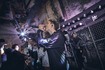 Seven Kayne disfrutó de la gran oportunidad de cantar en vivo (y con Maluma a unos metros)
