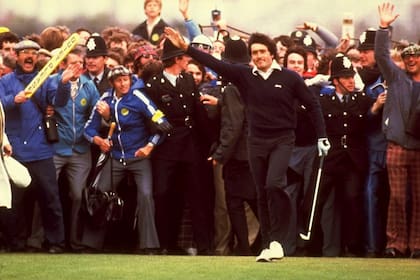 Severino Ballesteros se consagra en el Abierto Británico en 1979