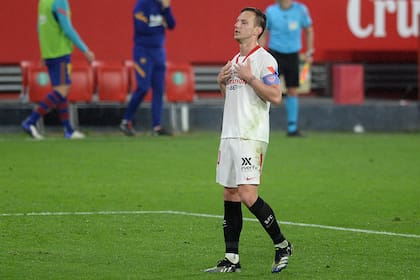 Rakitic, a quien Barcelona dejó ir, fue el verdugo al marcar el segundo gol de Sevilla