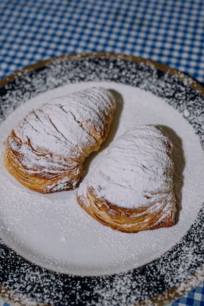 Sfogliatella riccia, uno de los bocados dulces aclamados del restaurante