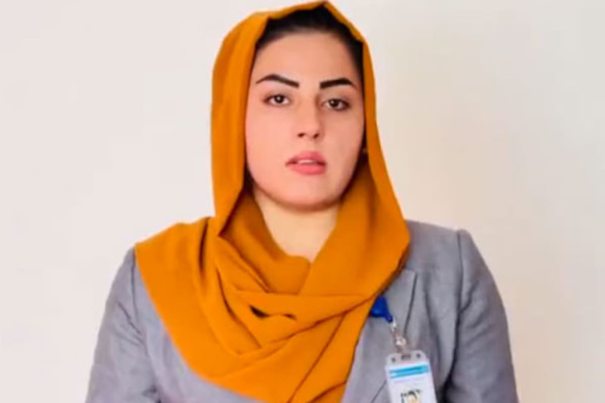 Shabnam Dawran, presentadora del canal estatal de Afganistán, dice que ya no puede entrar a su trabajo