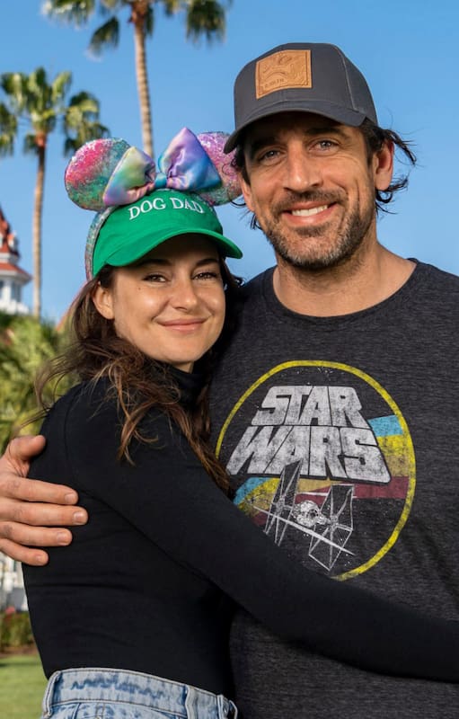 Shailene Woodley y su prometido, Aaron Rodgers